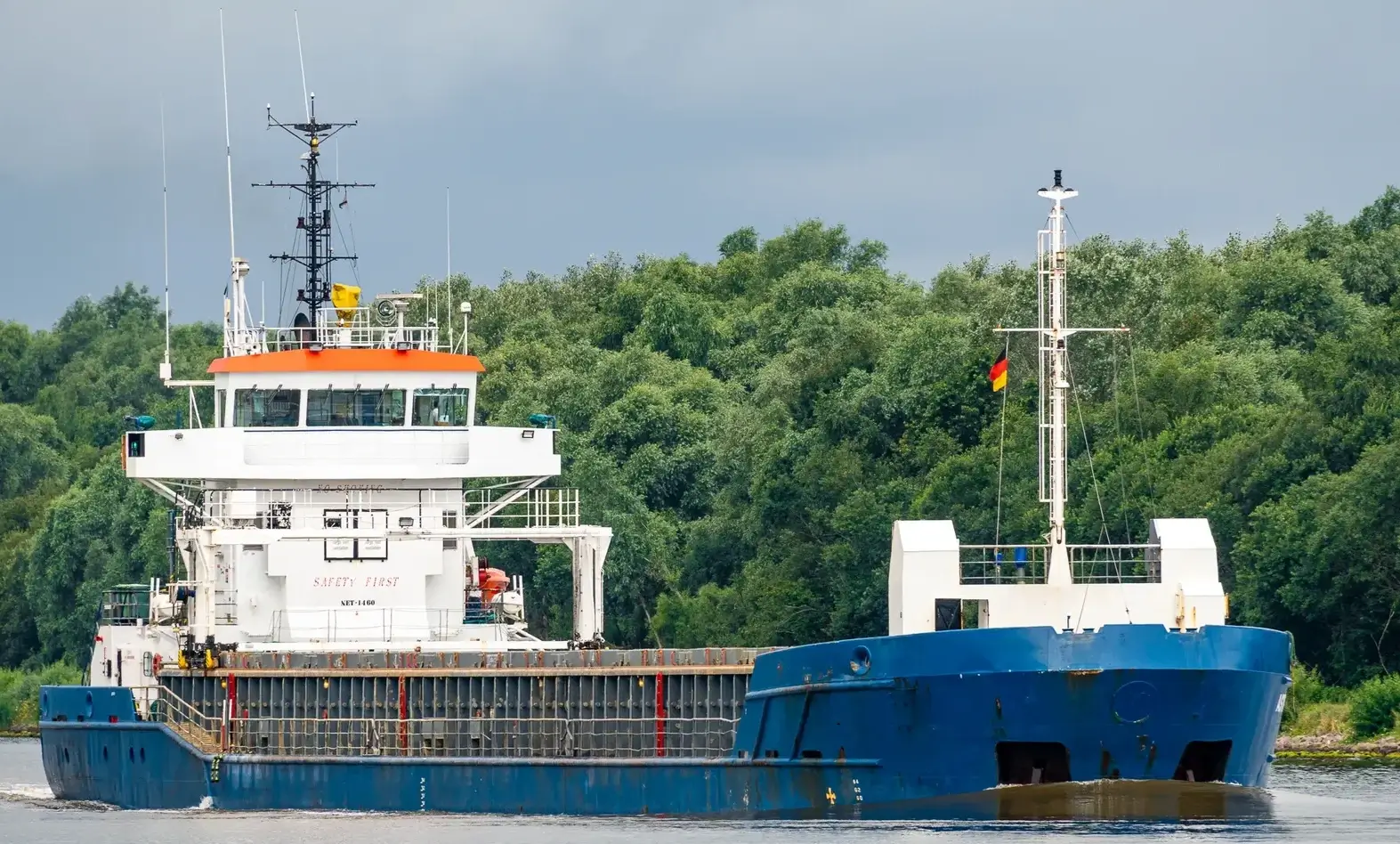 M/V ARMARA JULES VERNE