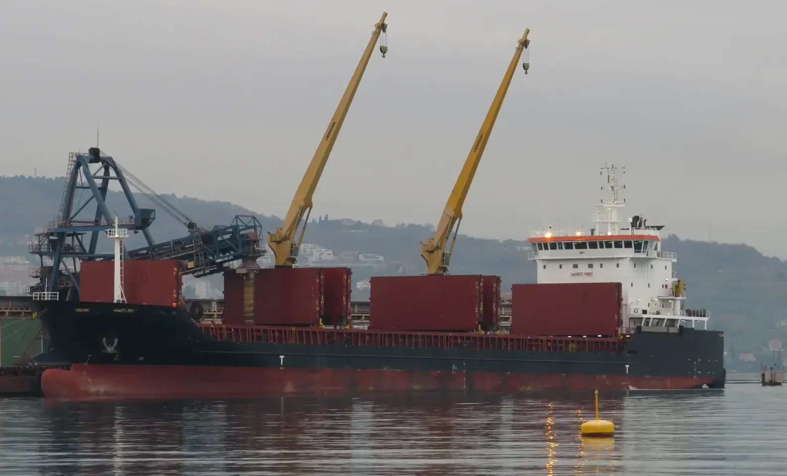 M/V BULKER BEE 10