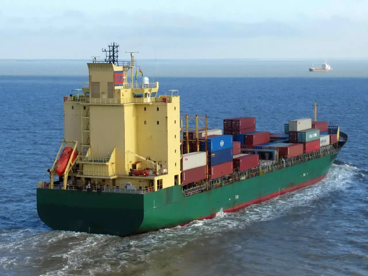 M/V CAPE FLORES