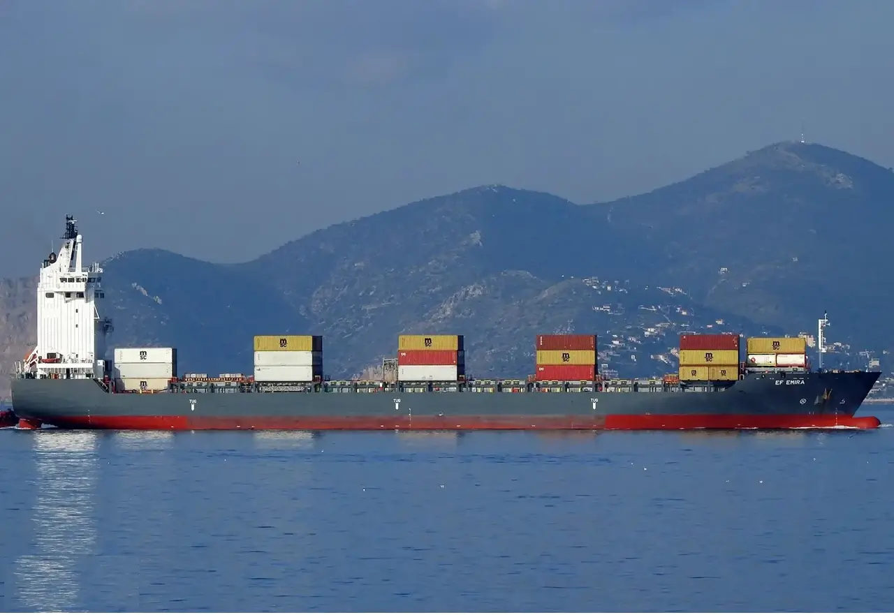 M/V  EF EMIRA