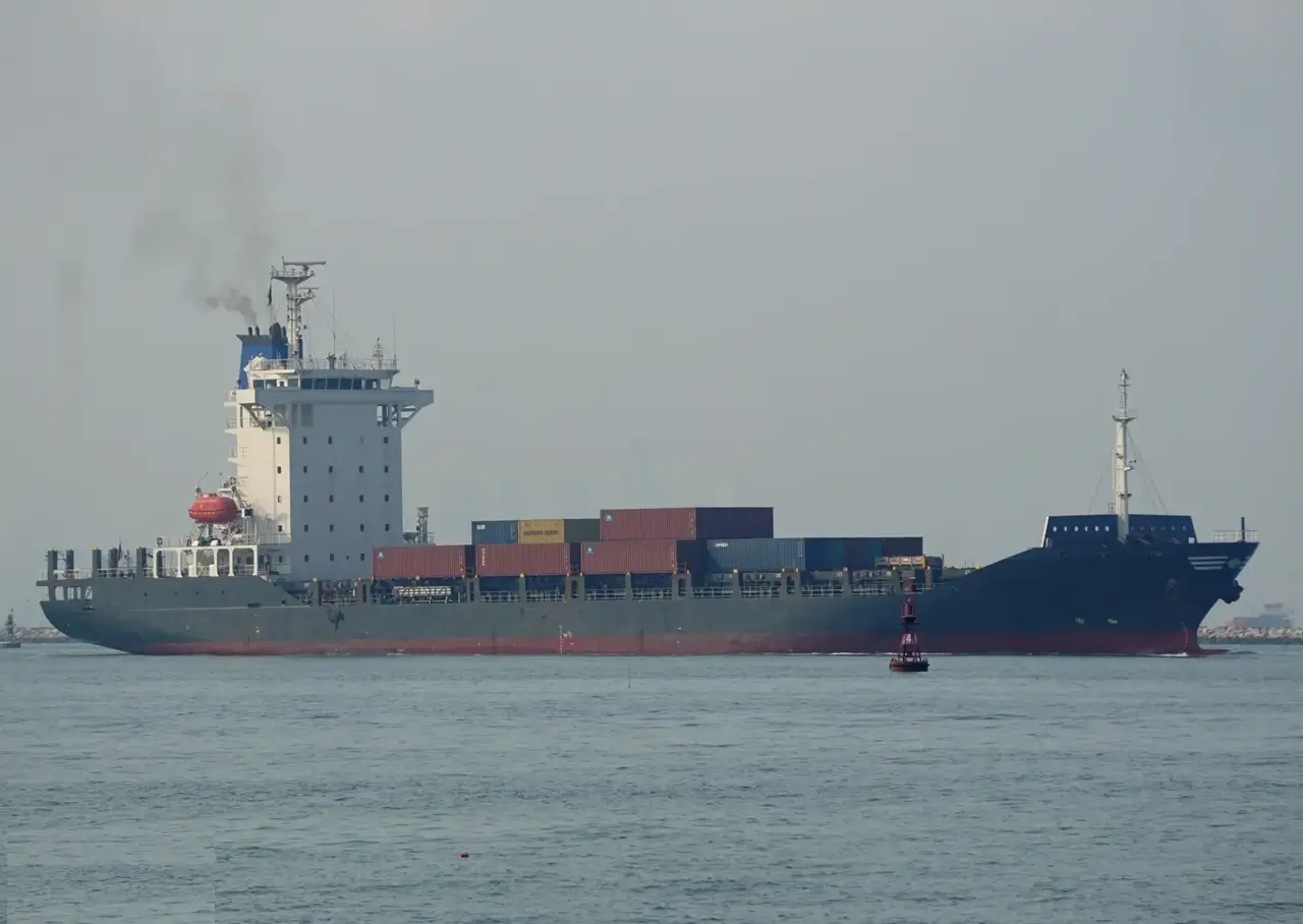 M/V  PACANDA